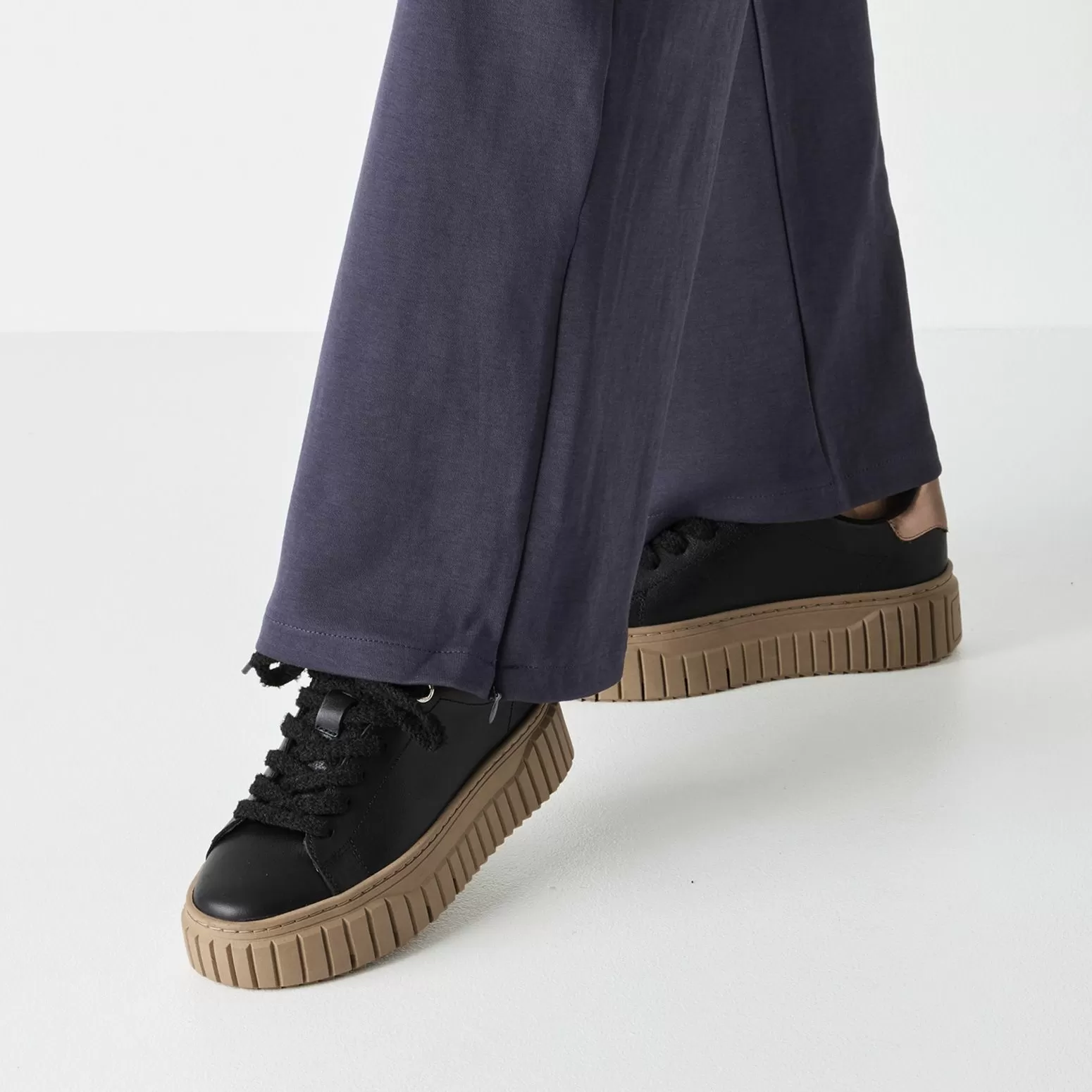 Дамски Сникърс TAMARIS - 1-23702-45-098 BLACK COMB - Image 7